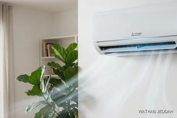 صورة مهنية توضح فني تركيب مكيفات جدة من وثاب التكييف
